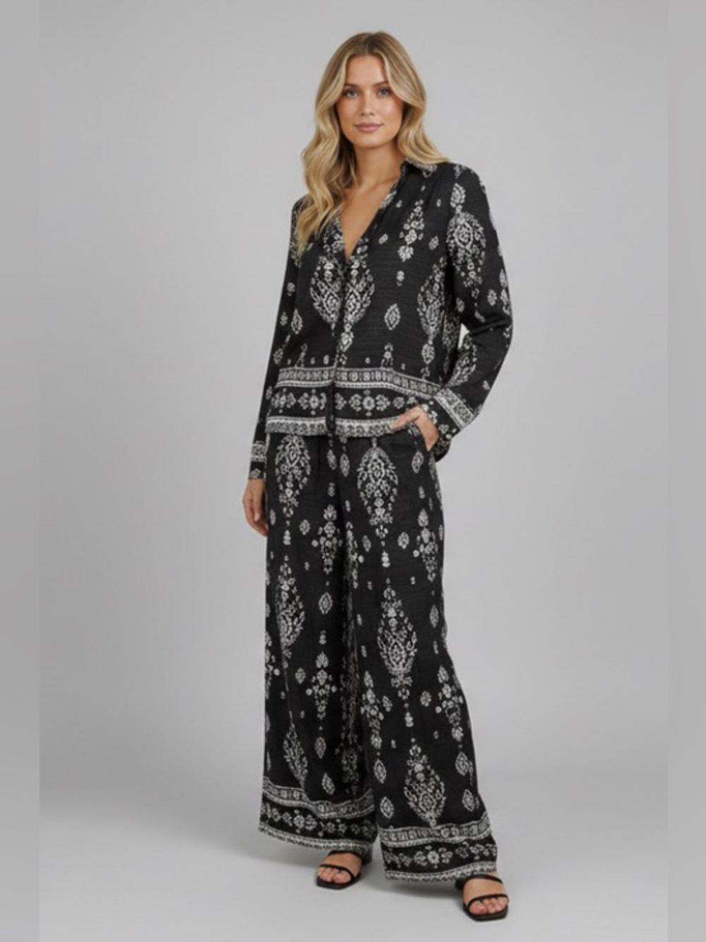 PAISLEY DRIFT WIDE LEG TWO PIECE SET
Noor Nights